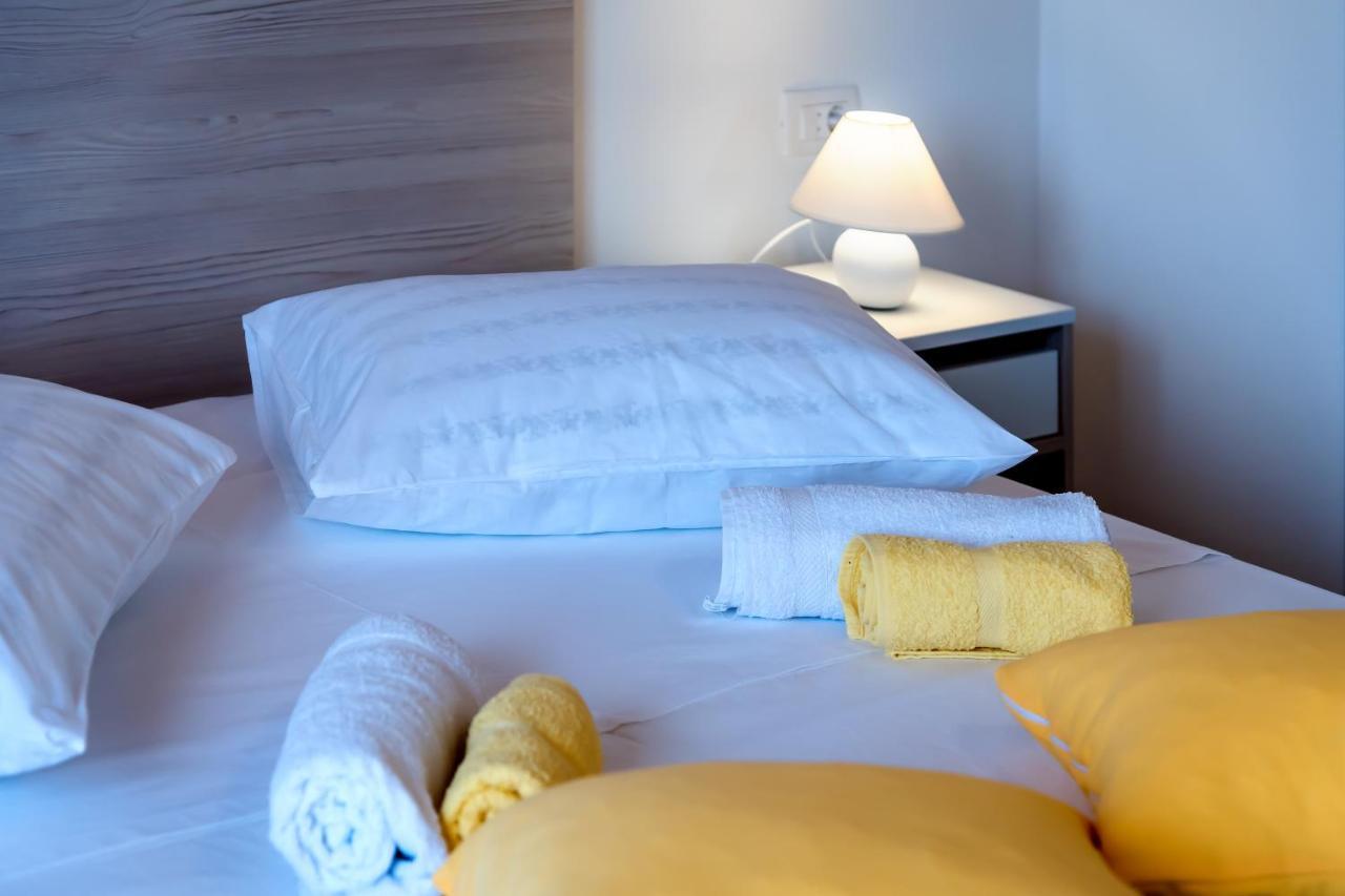 Guesthouse Miranda NP Krka Lozovac Eksteriør billede