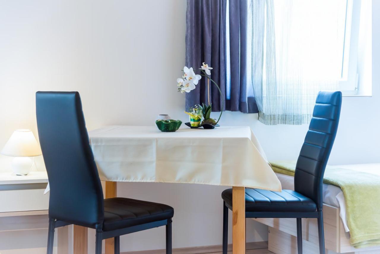 Guesthouse Miranda NP Krka Lozovac Eksteriør billede