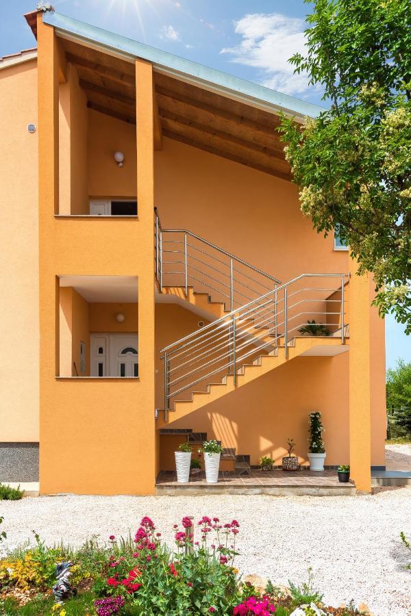 Guesthouse Miranda NP Krka Lozovac Eksteriør billede